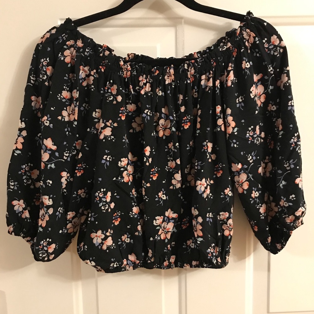 🍒3/$30 Forever 21 crop top